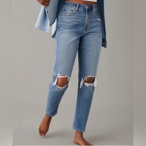 AE Ripped Mom Jean - NWT